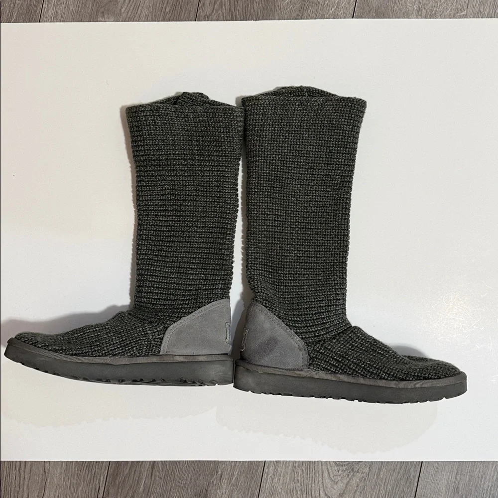 Authentic UGG Australia Classic Cardi boots Gray Size 8 - Picture 9 of 12